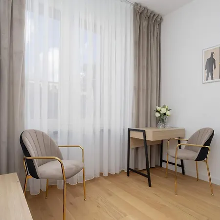 Family In Saska Kepa Bright & Functional Interiors With Balcony By Renters * Varšava