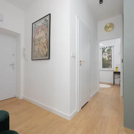 Family In Saska Kepa Bright & Functional Interiors With Balcony By Renters *